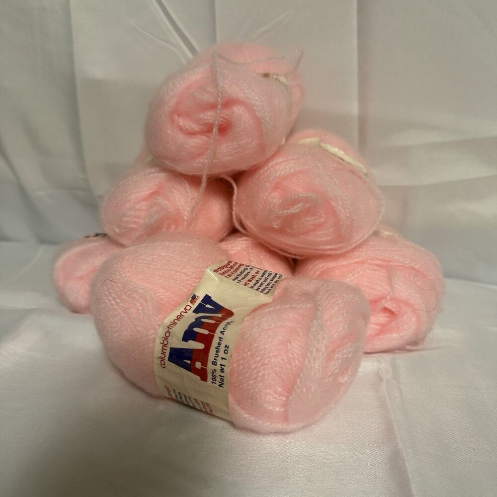 Columbia Minerva 7 Skeins Amy Yarn 1oz Pink Frappe Lot 572560 Col 2704 ML 402